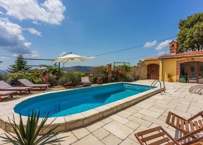 Natalia Villa Grižane